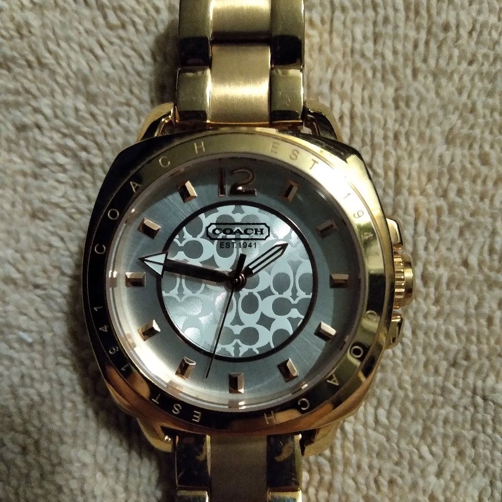 Original Coach CO2170 Steel Classic Stainless Steel Rose Gold-tone Ladies